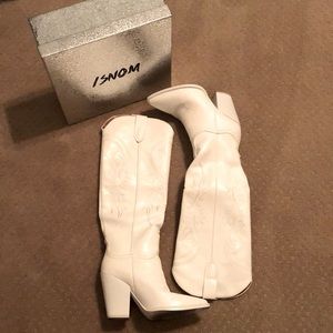 Isnom Brand White Boots